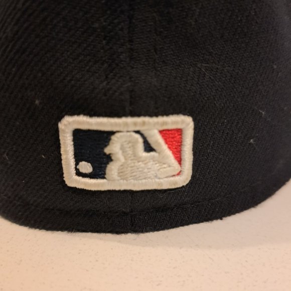 MLB Cleveland Official On-Field Cap Size 7 3/8 Baseball Cap by New Era - Picture 9 of 11